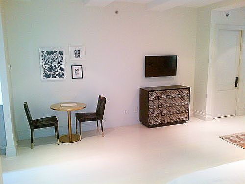2nd image of 43 W 27th St #8