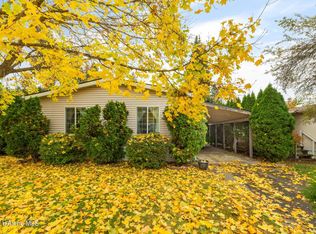 11060 N Braemar St, Hayden Lake, ID 83835