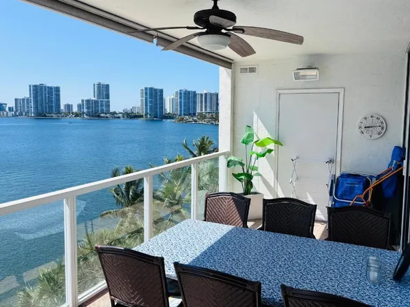 18100 N Bay Rd, North Miami Beach, FL