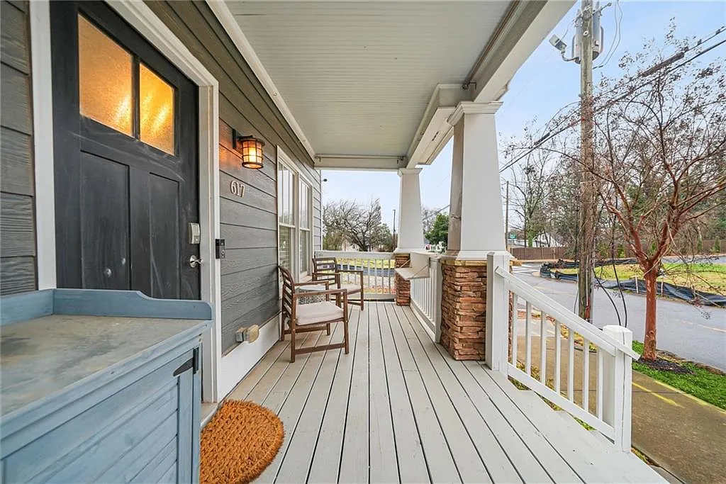 4 bed, 2.5 bath, 1720 sqft, $2,400 — Photo 4