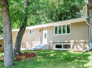 2524 8th St NW, New Brighton, MN 55112