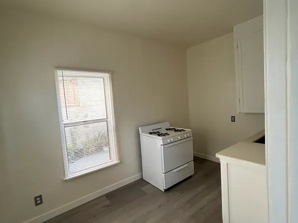 4367 Oakwood Ave, Los Angeles, CA