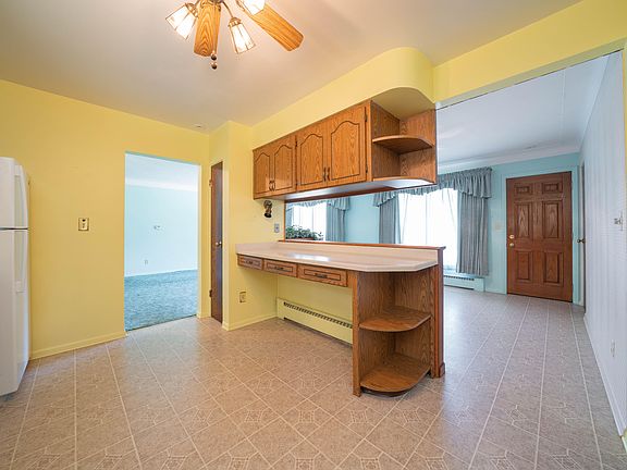 4th image of 3312 Saint Antoine Ave