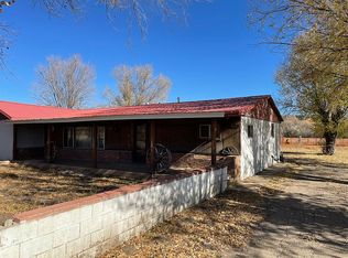 18 Los Alamogordos Rd, Las Vegas, NM 87701