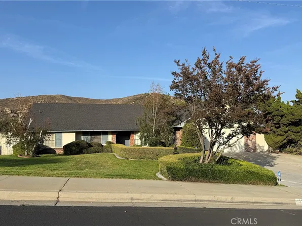 5567 Wentworth Dr, Riverside, CA 92505