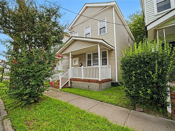 4th image of 940 Reservoir Ave
