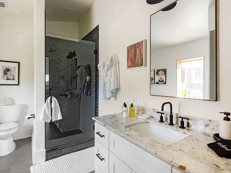 955 Wylie St #6 — Photo 27