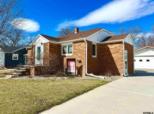 106 N Railroad St, Shickley, NE 68436