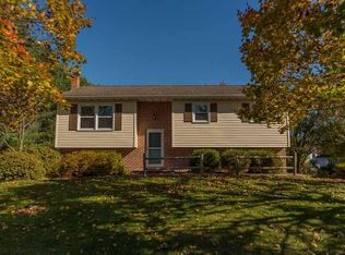 2 Knollwood Dr, Lititz, PA 17543