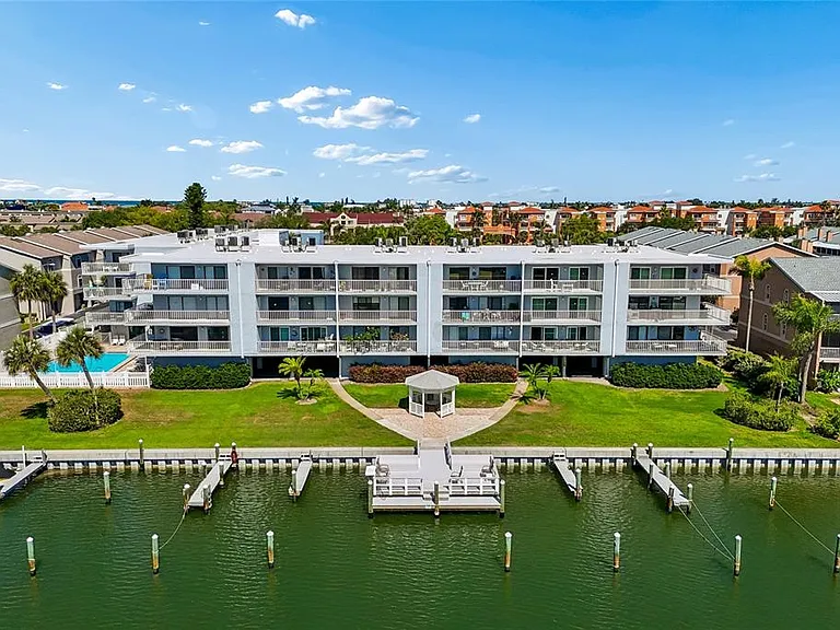 719 Pinellas Bayway S #301 — Photo 1