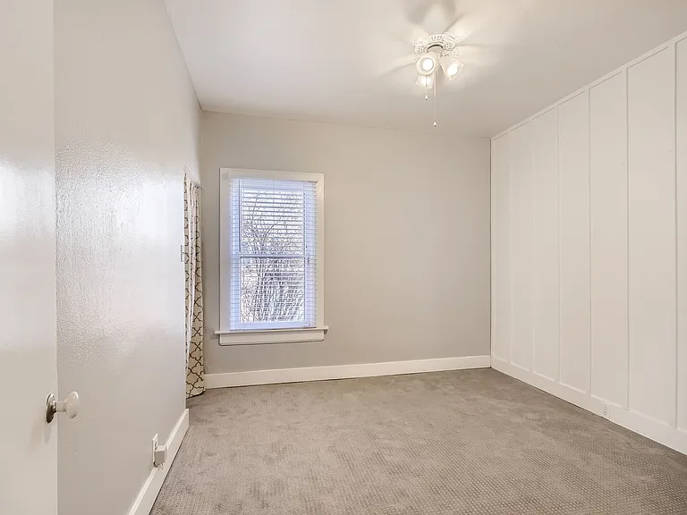 445 N Washington St — Photo 21