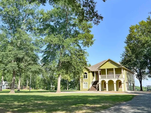 120 Loch Lomond Dr, Farmerville, LA 71241