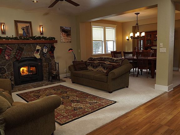 Great Room into Dining 