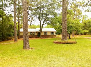 416 Foxfire Rd, Aberdeen, NC 28315