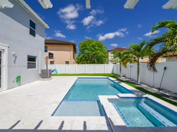 9101 SW 169th Pl, Miami, FL