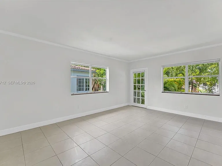 653 Michigan Ave #15 — Photo 5