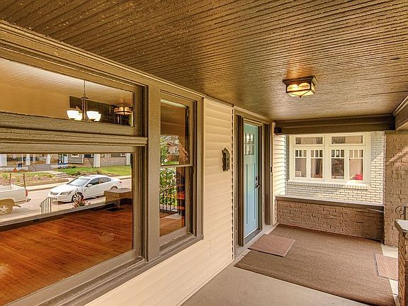 3rd image of 4226 Carrollton Ave
