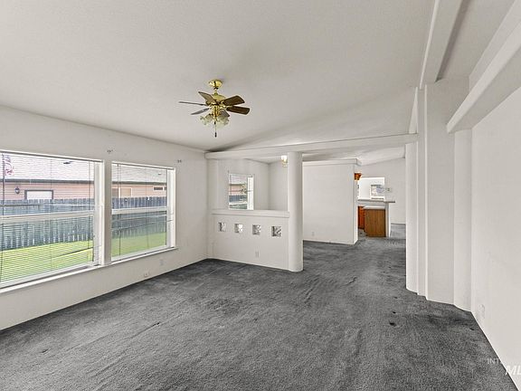 3rd image of 327 W Avenue I