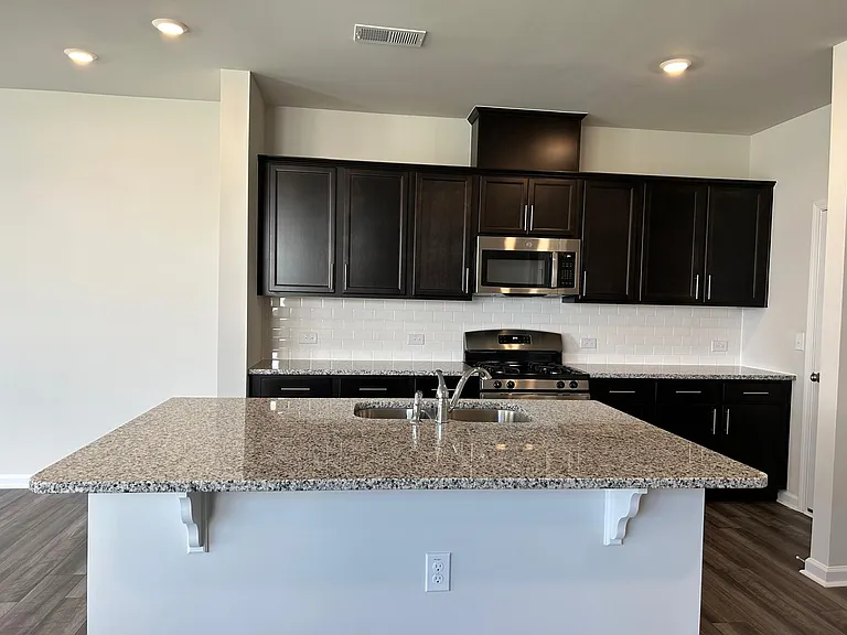 4920 Arkose Dr — Photo 5