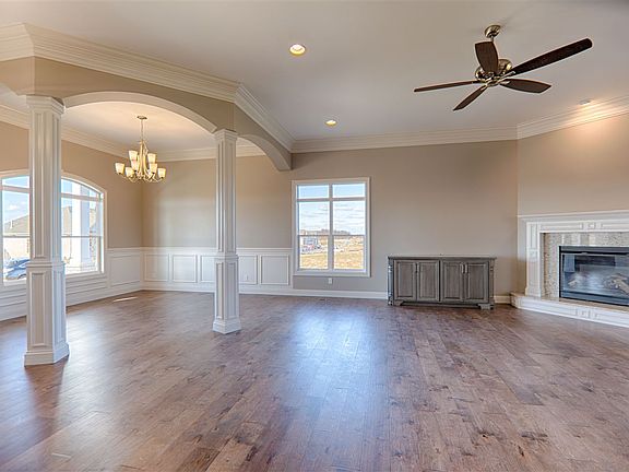 5th image of 8720 Angel Dr