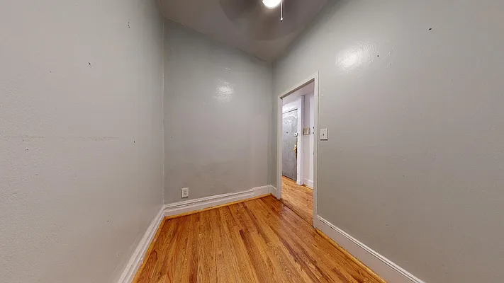 Rented by Bond New York | media 9