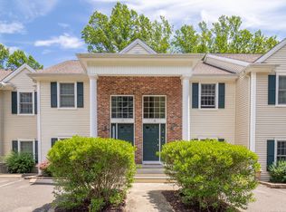 570 Danbury Rd APT 14, Ridgefield, CT 06877