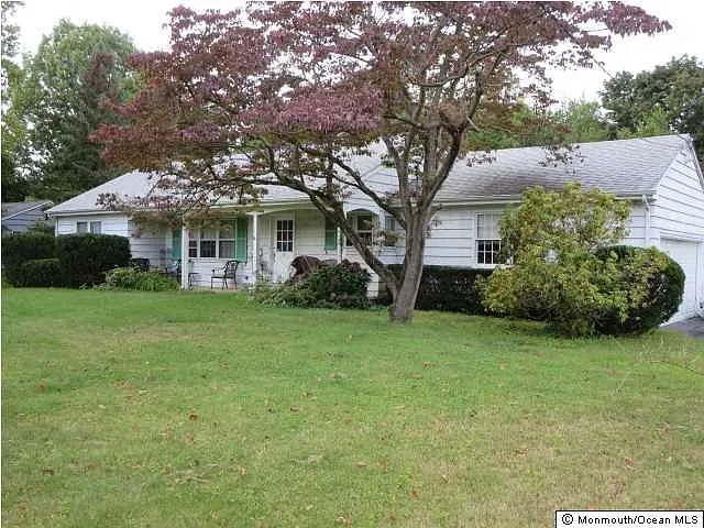 77 Reynolds Dr photo 1