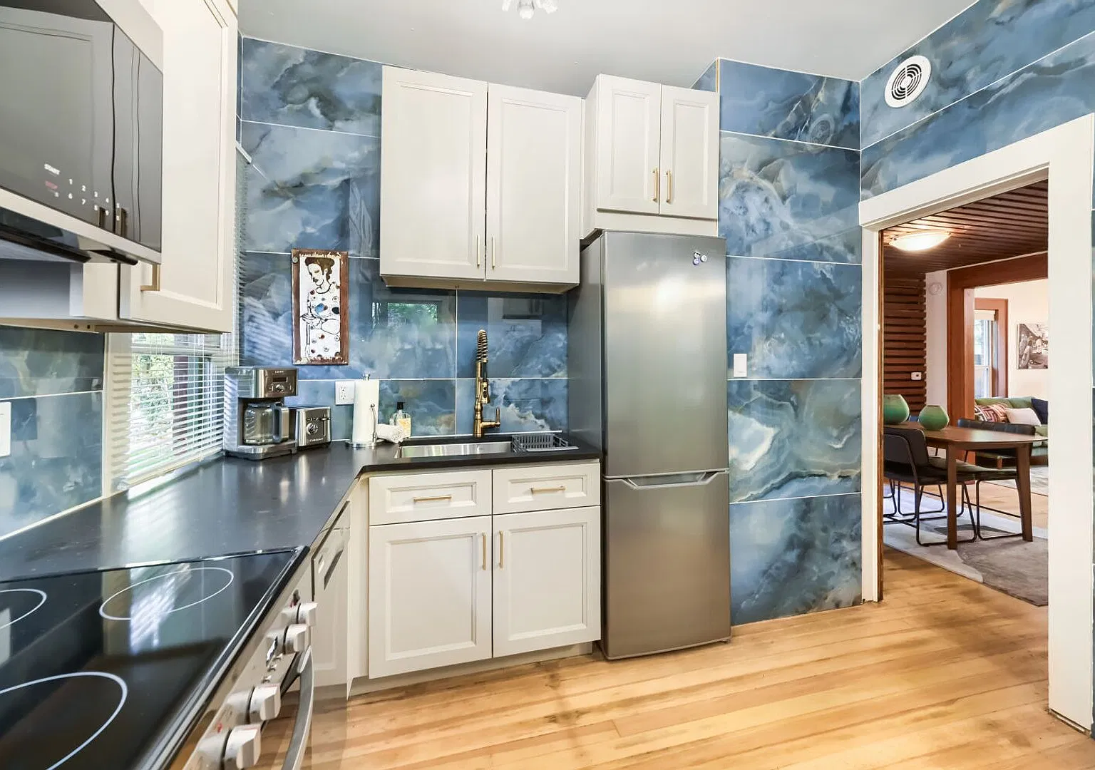 636 Marine St — Photo 1