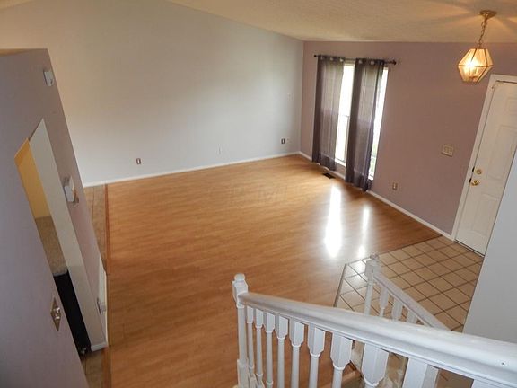 3rd image of 7163 Candlestone Dr