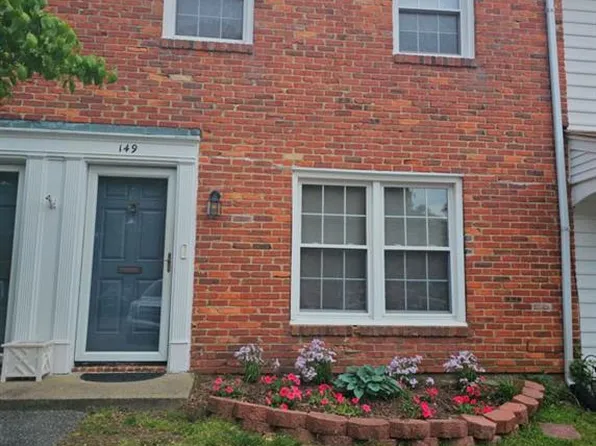 149 Towne Square Dr, Newport News, VA 23607