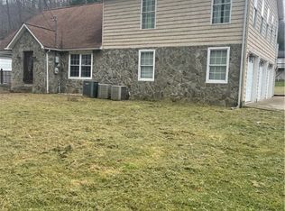 1335 Mill Creek Rd, Chapmanville, WV 25508