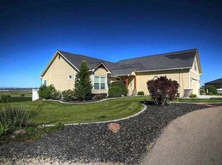 5802 Whispering Hills Dr, Marsing, ID 83639