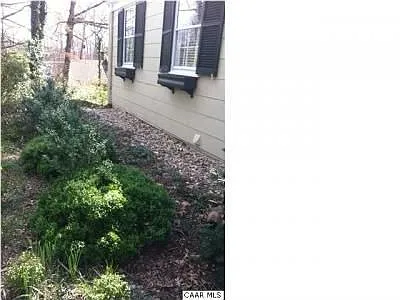 1636 Mason Ln photo 1