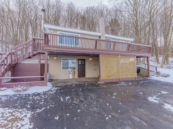 2298 Coach Rd, Argyle, NY 12809