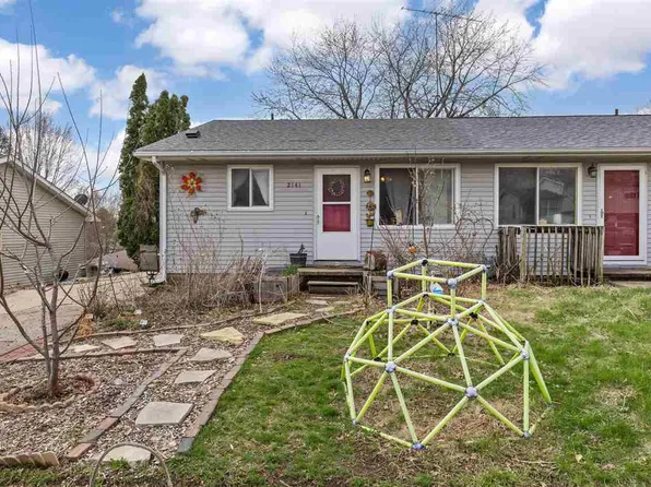2141 Taylor Dr, Iowa City, IA 52240