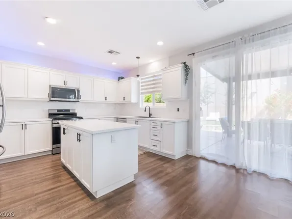 9762 Valmeyer Ave, Las Vegas, NV 89148
