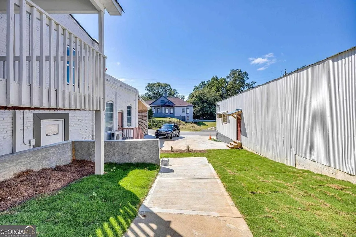 2 bed, 2.0 bath, $1,500 — Photo 2