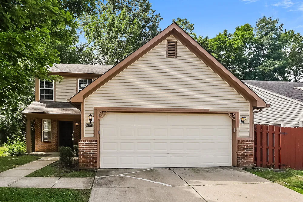 3 bed, 2.5 bath, 1536 sqft, $1,895 — Photo 1