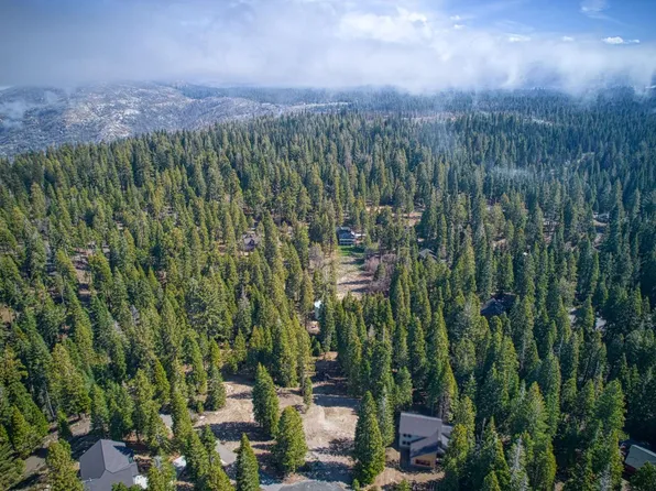 32 Mountain Heather Ln, Shaver Lake, CA 93664