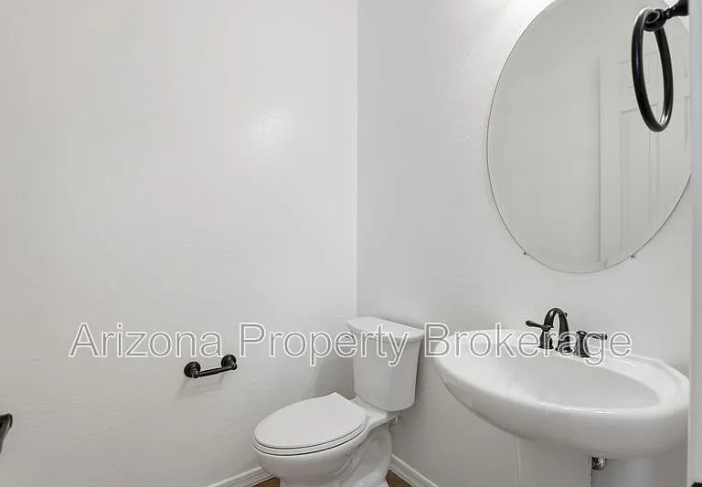 16192 W Berkeley Rd — Photo 27