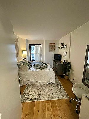 5th image of 279 E 44th St #12NO