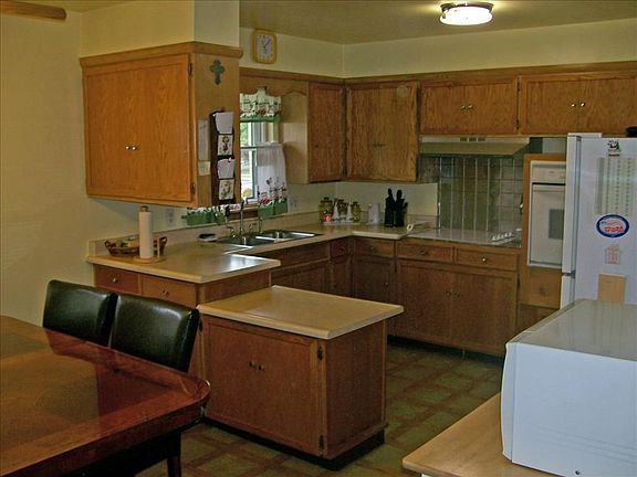2nd image of 550 E Rich Ave