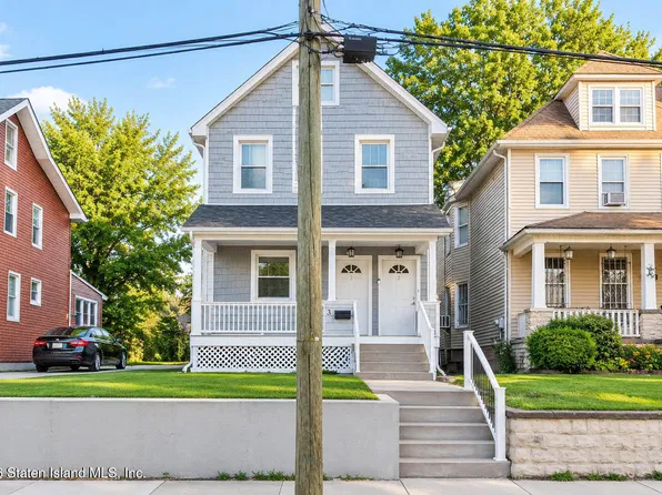 173 Clove Rd, Staten Island, NY 10310