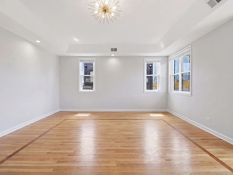 814 W Hubbard St #4 — Photo 2