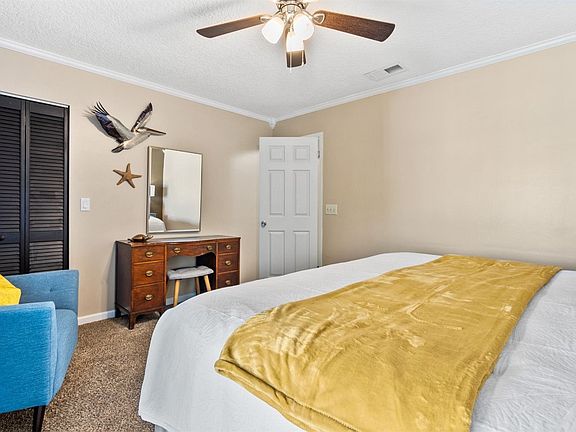 4th image of 631 Tarpon Ave APT 6355