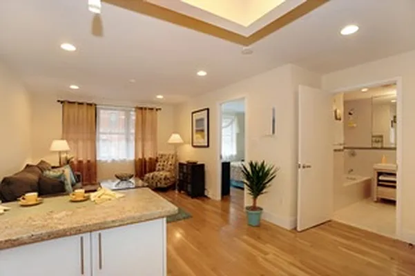 Rented by (Legacy) Metropolitan Property Grp. | media 20