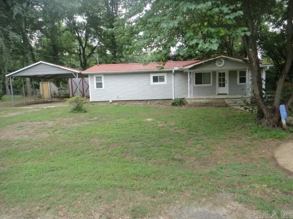 15 S 1st St, Pangburn, AR 72121