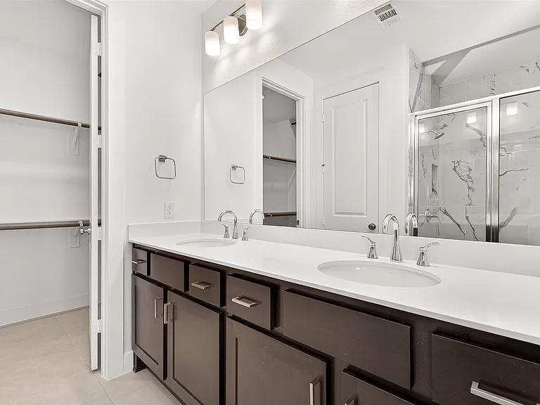 4916 Northern Woods Dr — Photo 40