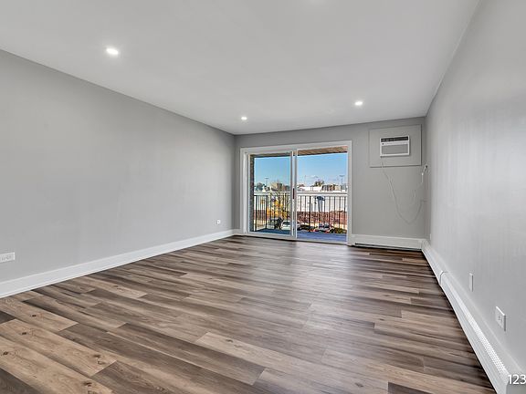 5th image of 745 Heritage Dr #10305