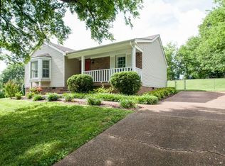 812 Harpeth Knoll Rd, Nashville, TN 37221